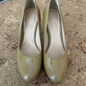 Cole Haan Women's Tan Pumps
